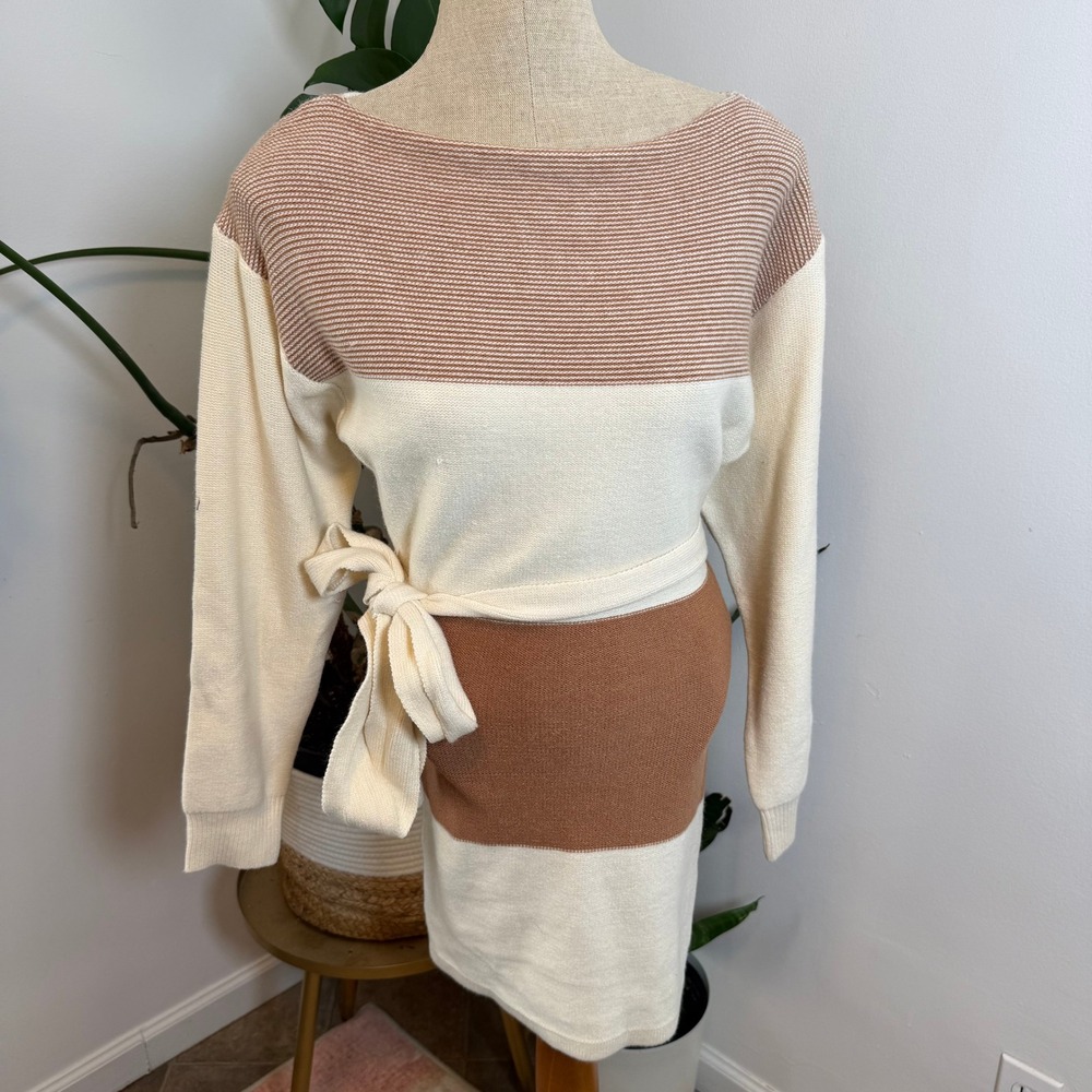 Here Comes The Sun Sweater‎ Dress Women Medium Cream Tan Striped Tie Waist Boho